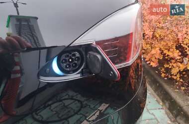 Ліфтбек Tesla Model S 2014 в 