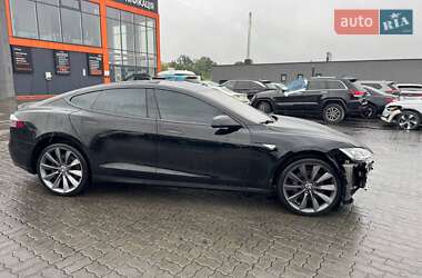 Ліфтбек Tesla Model S 2013 в 