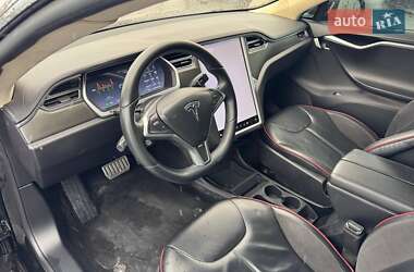 Ліфтбек Tesla Model S 2013 в 