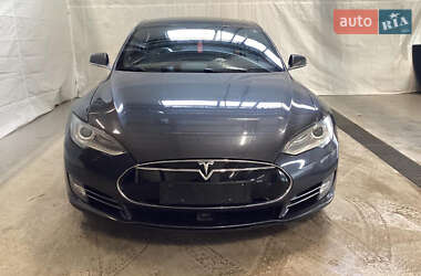 Лифтбек Tesla Model S 2016 в Тернополе