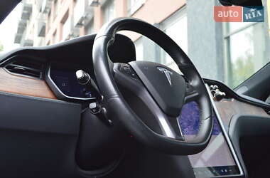 Лифтбек Tesla Model S 2020 в 