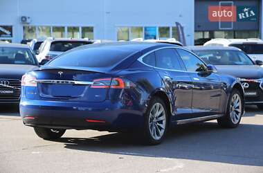 Лифтбек Tesla Model S 2017 в 
