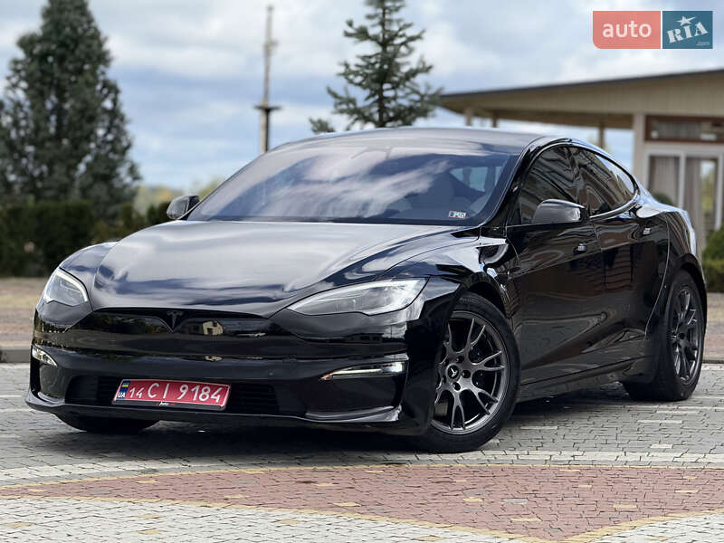 Ліфтбек Tesla Model S 2024 в Дрогобичі
