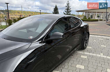 Лифтбек Tesla Model S 2024 в 