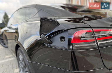 Лифтбек Tesla Model S 2024 в 
