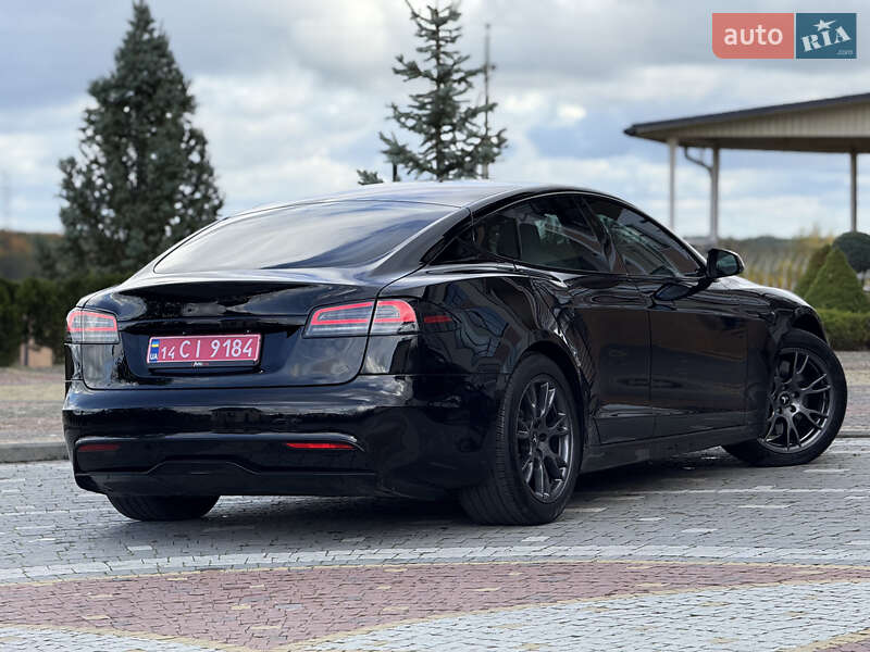 Ліфтбек Tesla Model S 2024 в Дрогобичі