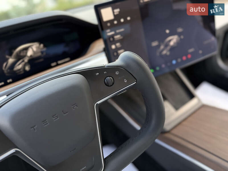 Ліфтбек Tesla Model S 2024 в Дрогобичі