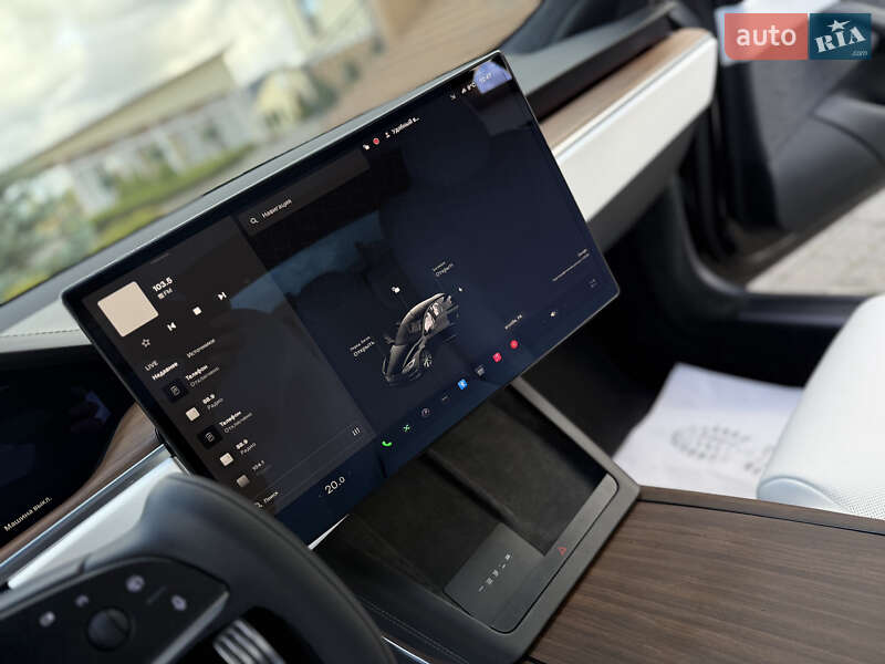 Ліфтбек Tesla Model S 2024 в Дрогобичі