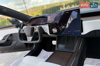 Лифтбек Tesla Model S 2024 в 