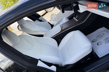 Лифтбек Tesla Model S 2024 в 