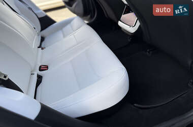 Лифтбек Tesla Model S 2024 в 