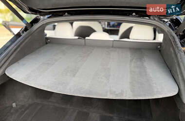 Лифтбек Tesla Model S 2024 в 