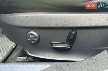 Лифтбек Tesla Model S 2015 в 