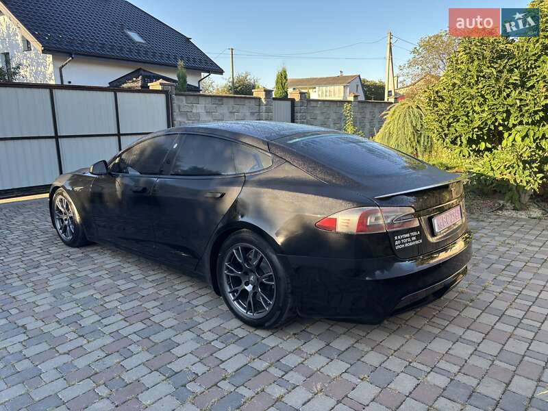 Лифтбек Tesla Model S 2021 в Ровно