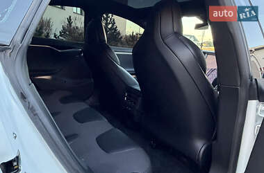 Лифтбек Tesla Model S 2017 в 