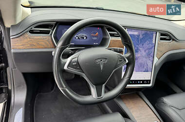 Лифтбек Tesla Model S 2017 в 