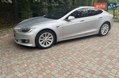 Ліфтбек Tesla Model S 2018 в Трускавці