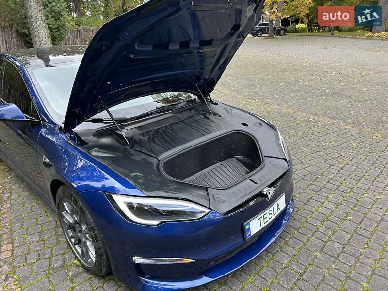 Лифтбек Tesla Model S 2022 в Львове