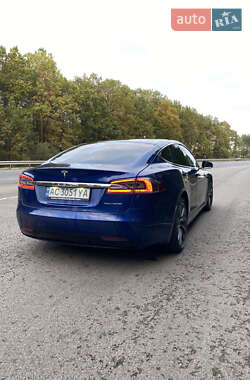 Лифтбек Tesla Model S 2019 в 