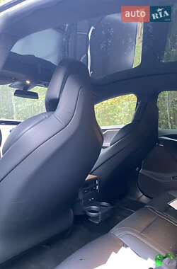 Лифтбек Tesla Model S 2019 в 