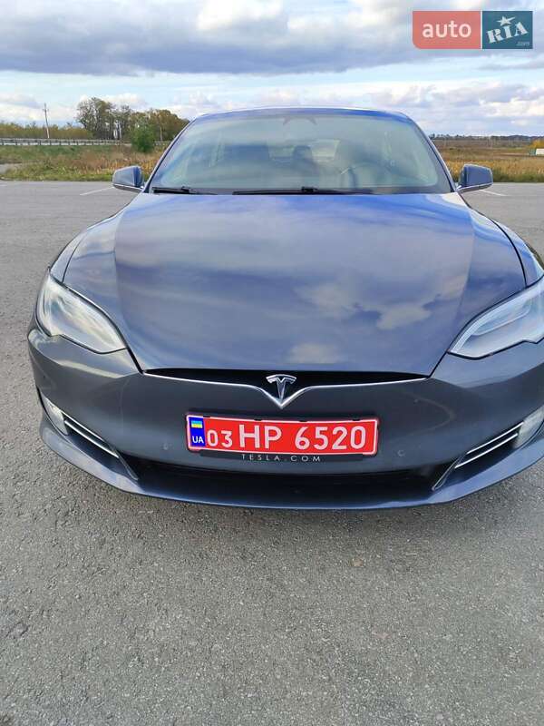Лифтбек Tesla Model S 2018 в Кобеляках