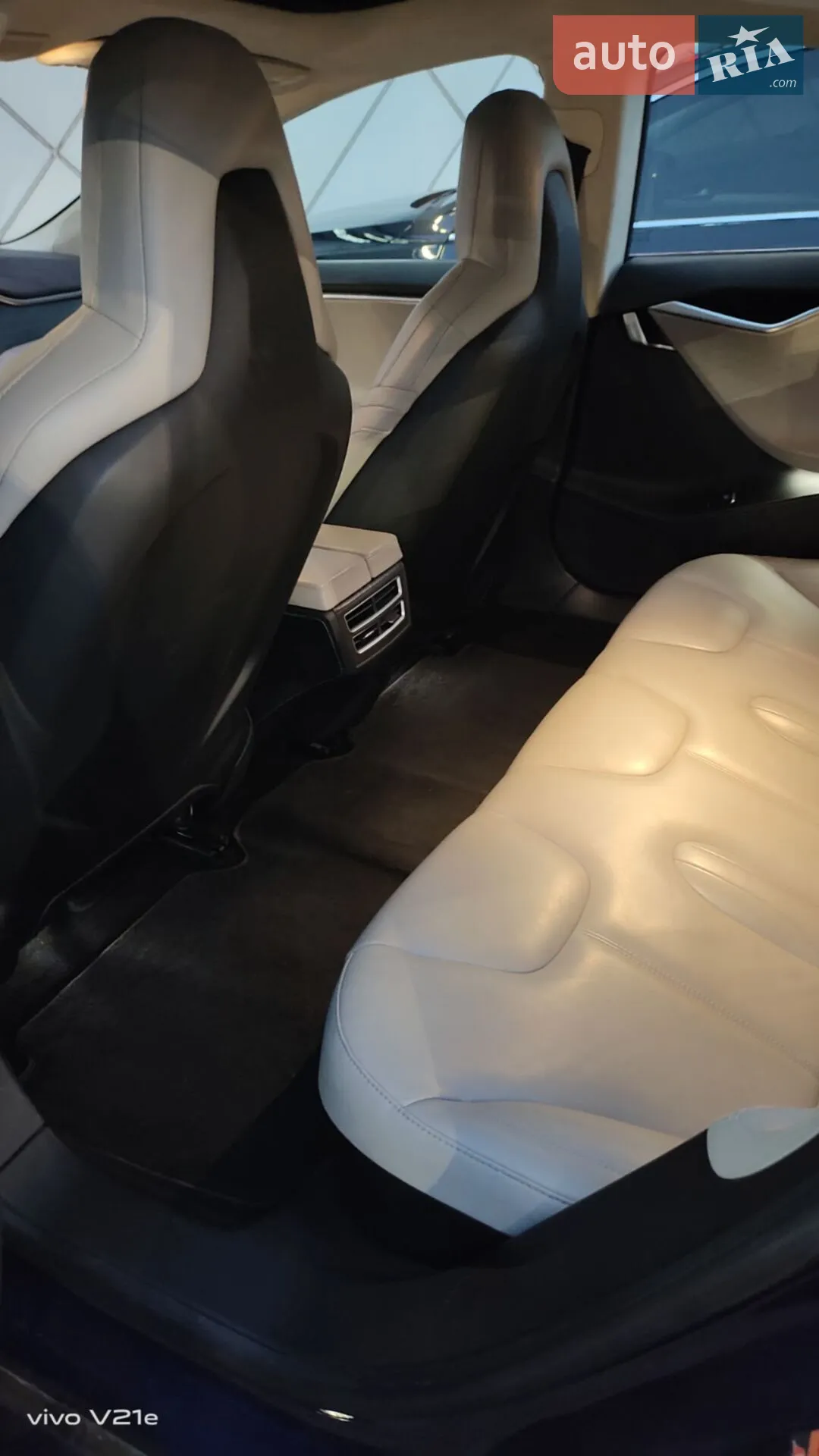 2016 Tesla Model S - мініатюра 19