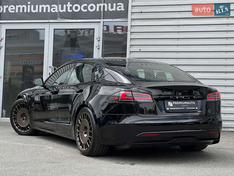 Ліфтбек Tesla Model S 2023 в Києві