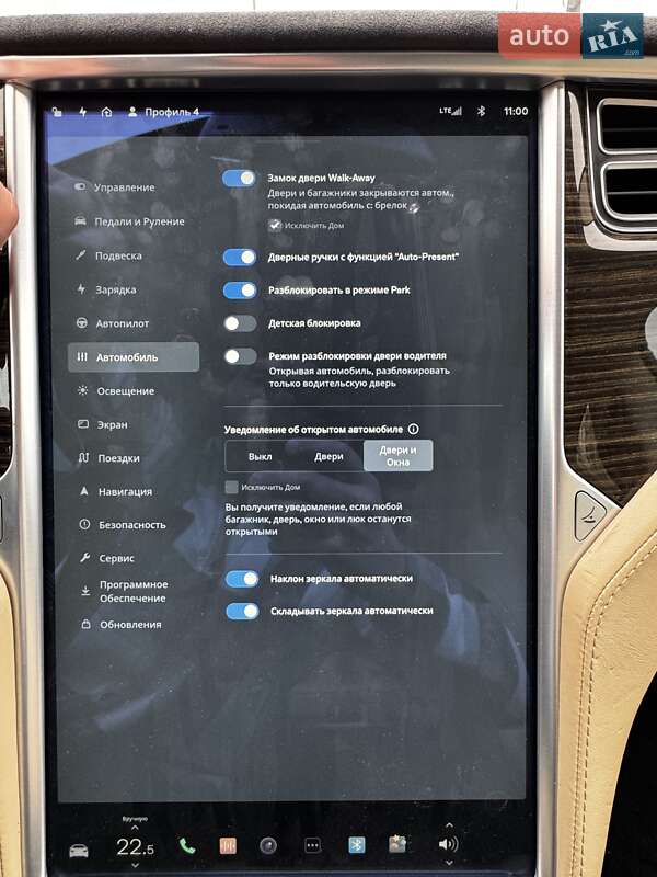 Лифтбек Tesla Model S 2015 в Киеве