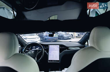 Лифтбек Tesla Model S 2020 в 