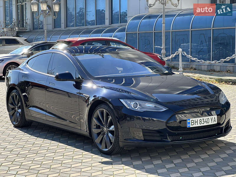 Ліфтбек Tesla Model S 2013 в Чорноморську