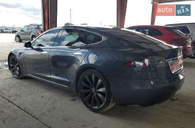 Лифтбек Tesla Model S 2017 в 