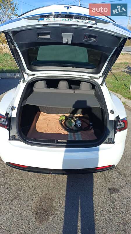 Ліфтбек Tesla Model S 2020 в Києві фото 13 Ліфтбек Tesla Model S 2020 в Києві