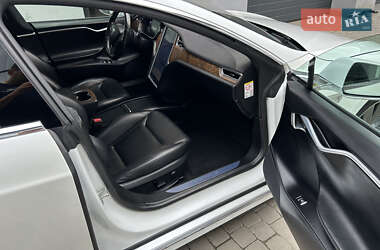 Лифтбек Tesla Model S 2016 в 