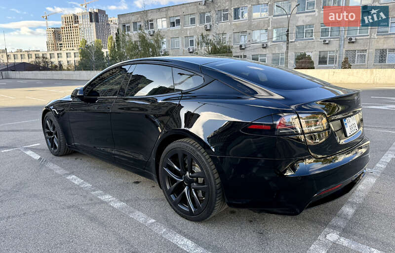 Лифтбек Tesla Model S 2022 в Киеве