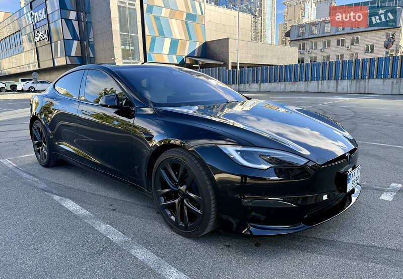 Лифтбек Tesla Model S 2022 в Киеве