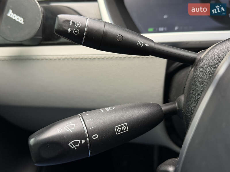 Лифтбек Tesla Model S 2013 в Стрые