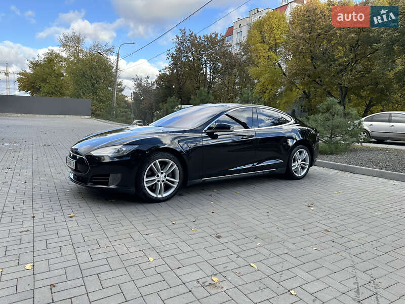 Лифтбек Tesla Model S 2015 в Хмельницком фото 5 Лифтбек Tesla Model S 2015 в Хмельницком