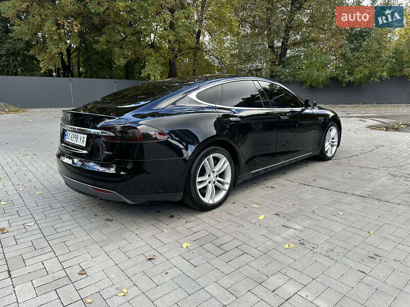 Лифтбек Tesla Model S 2015 в Хмельницком фото 9 Лифтбек Tesla Model S 2015 в Хмельницком