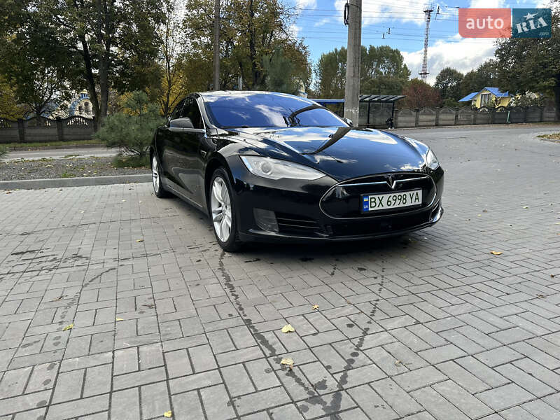 Лифтбек Tesla Model S 2015 в Хмельницком фото 13 Лифтбек Tesla Model S 2015 в Хмельницком