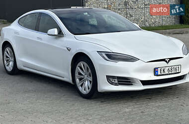 Лифтбек Tesla Model S 2018 в 