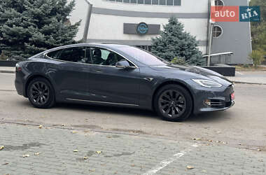 Ліфтбек Tesla Model S 2020 в Запоріжжі