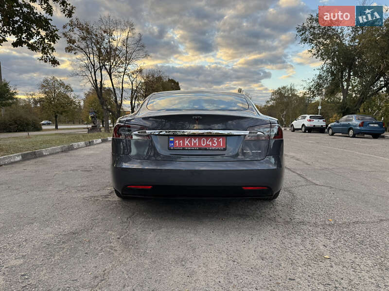 Ліфтбек Tesla Model S 2020 в Запоріжжі