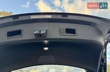 Ліфтбек Tesla Model S 2020 в Дніпрі