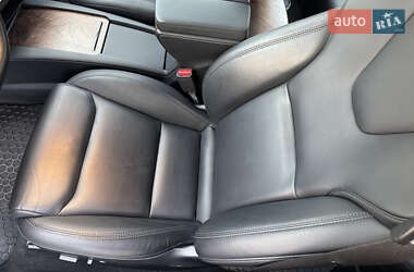 Ліфтбек Tesla Model S 2020 в Дніпрі