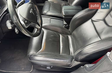 Лифтбек Tesla Model S 2016 в 
