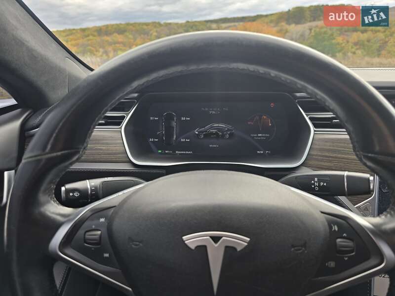 Ліфтбек Tesla Model S 2016 в Полтаві фото 13 Ліфтбек Tesla Model S 2016 в Полтаві