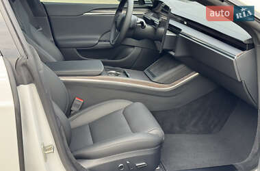 Лифтбек Tesla Model S 2024 в 