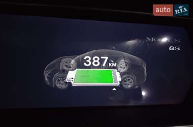 Ліфтбек Tesla Model S 2013 в 