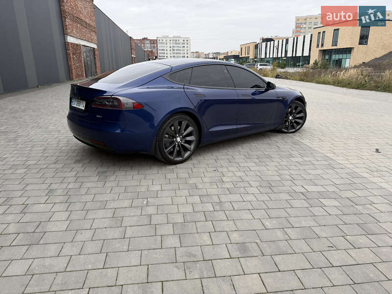 Лифтбек Tesla Model S 2017 в Хмельницком фото 9 Лифтбек Tesla Model S 2017 в Хмельницком