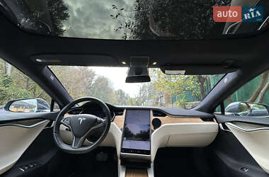 Лифтбек Tesla Model S 2020 в 